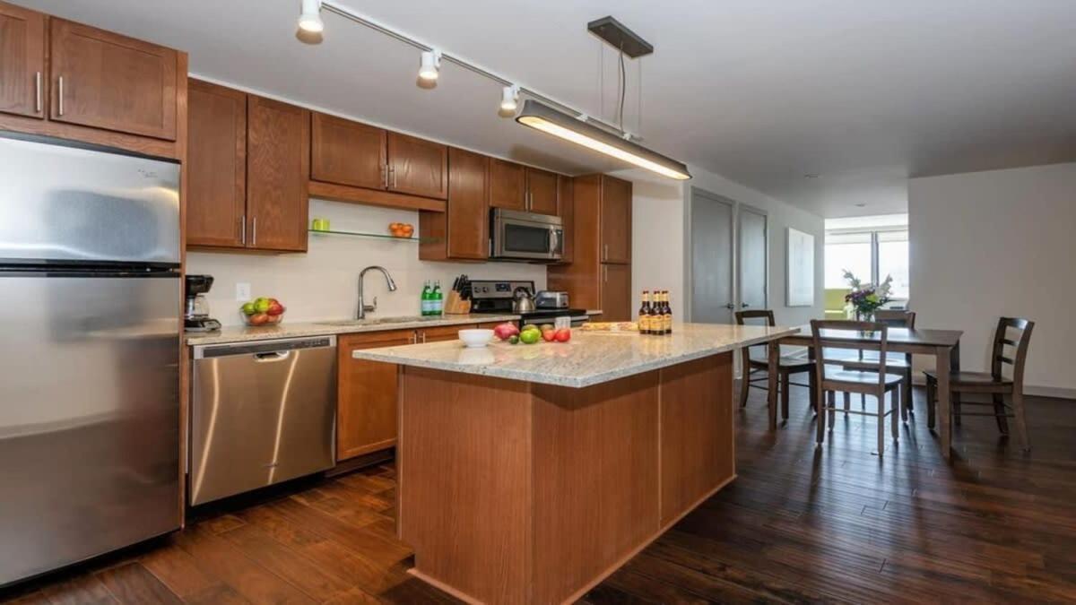 Modern 2BR 2BA with SKY POOL CozySuites Dallas Exterior foto