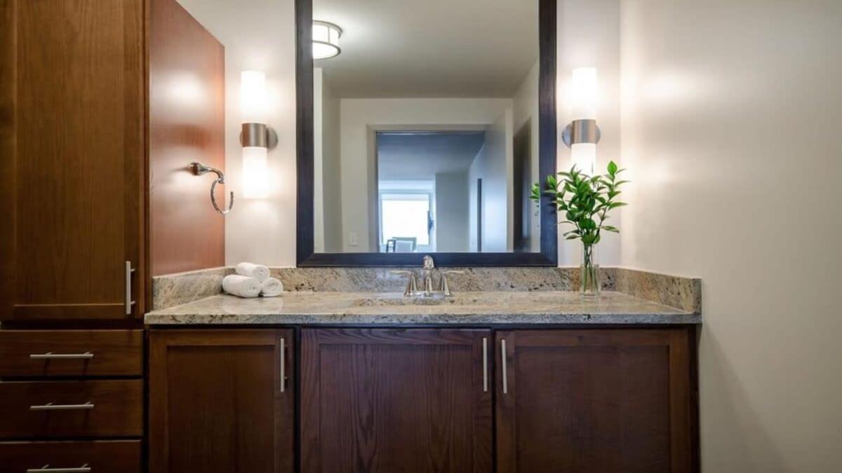 Modern 2BR 2BA with SKY POOL CozySuites Dallas Exterior foto